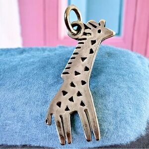 MIMI Artisan Vintage Sterling Silver Giraffe Pendant Charm